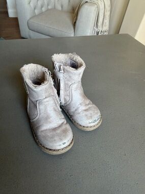 next Kids Light Taupe Faux-Shearling Zip Boots